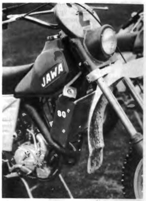 Наименьшим в ряду спортивных мотоциклов «Ява» является «Ява 80»